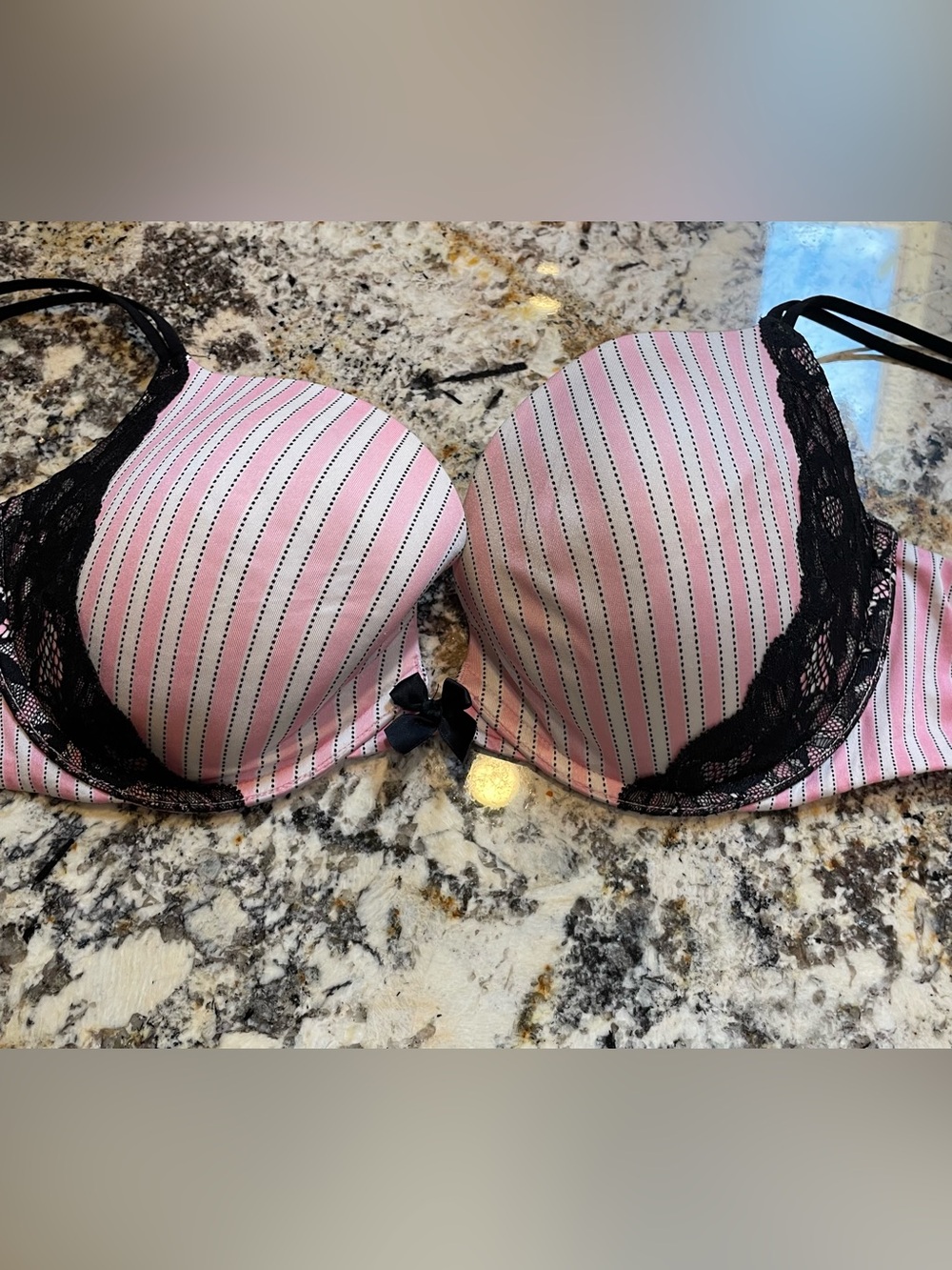 Victoria’s Secret - Very Sexy Push Up Bra - 36D